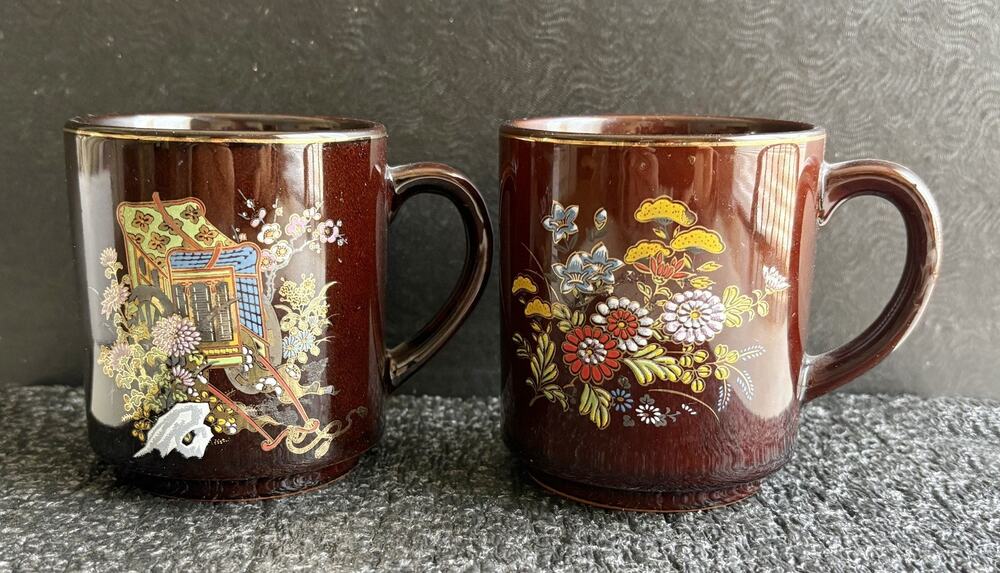 Set Of 2 Vintage Floral Grasses Coffee Mug Cups Ceramic Brown Tan Beige Japan